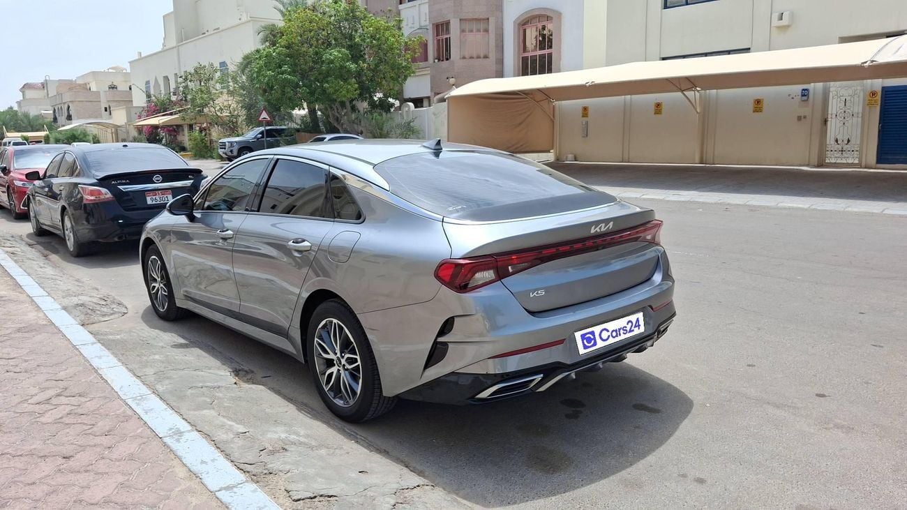 كيا K5 LX كارس24 هي سوق ضخم للسيارات المستعملة موثوق ومضمون ٪كارس24 هي سوق ضخم للسيارات المستعملة موثوق ومضمون