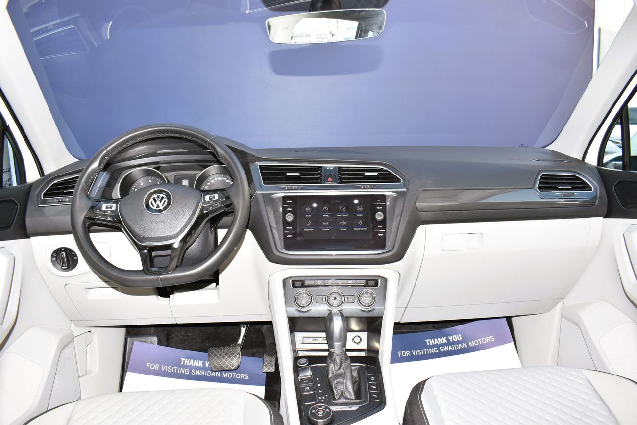 Volkswagen Tiguan AED 1349 PM | 2.0L SE 4MOTION 2019 GCC DEALER WARRANTY