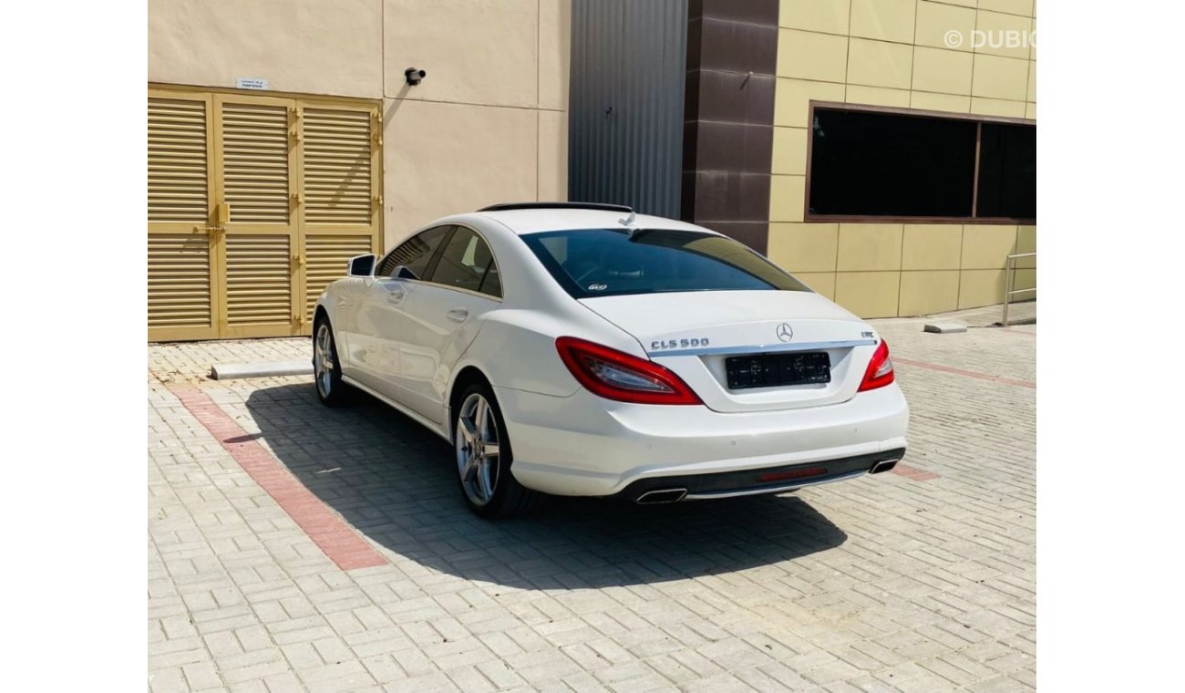 مرسيدس بنز CLS 500 Std السياره بحاله ممتازه جدا لا تحتاج إلى أي مصاريف