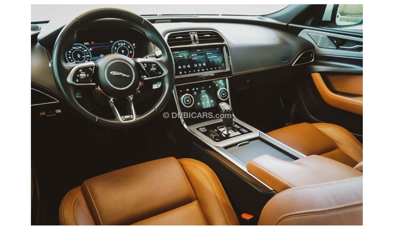 Jaguar XE R-Dynamic SE