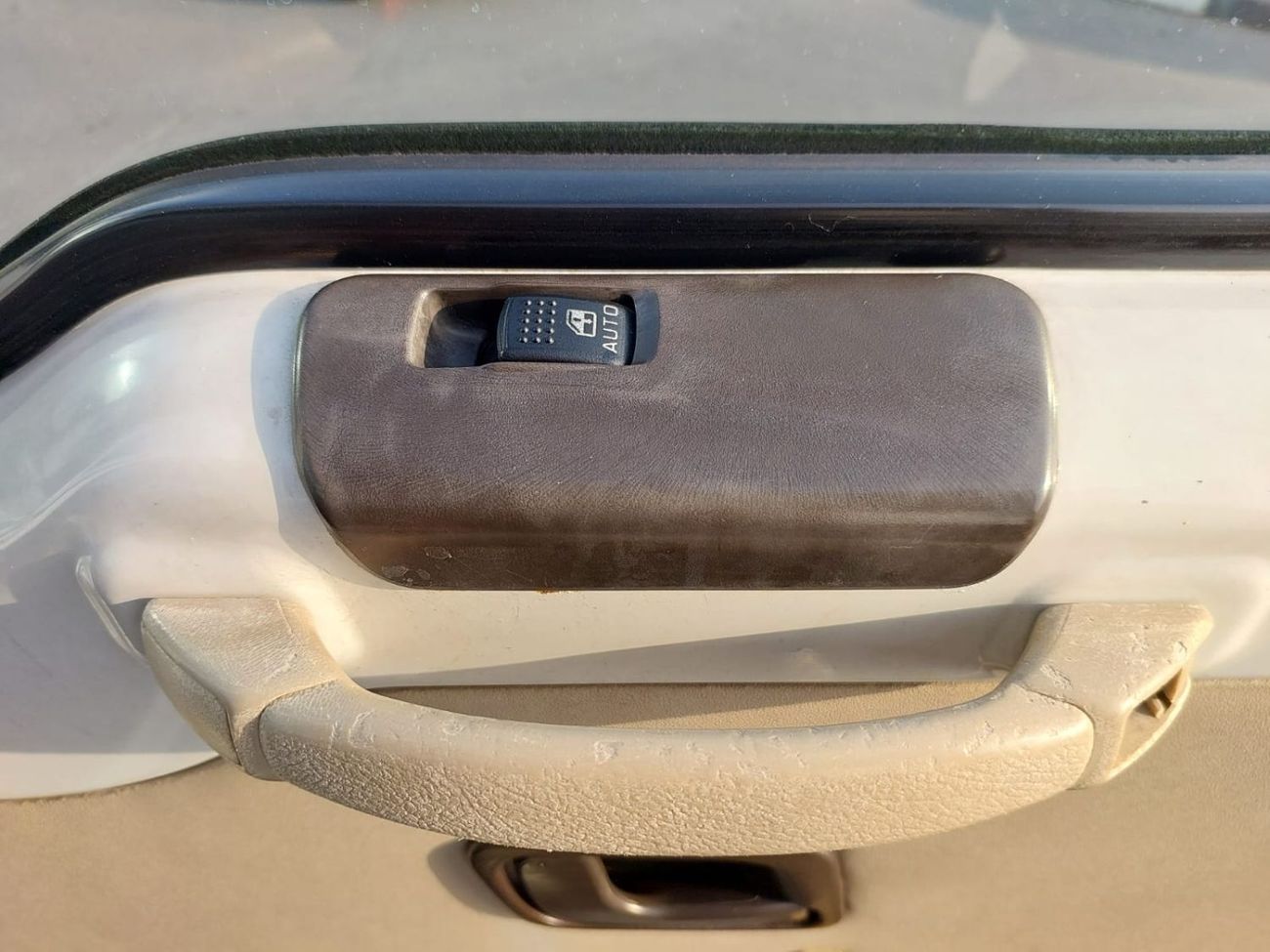 ميتسوبيشي روزا MITSUBISHI ROSA BUS 2012 RHD 3.0 L DIESEL AUTOMATIC (PM00079)