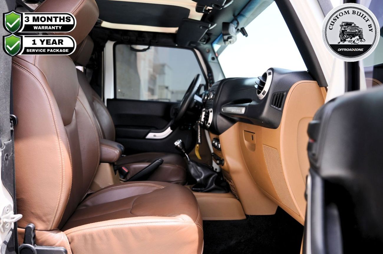 Jeep Wrangler Sahara 3.6L M/T