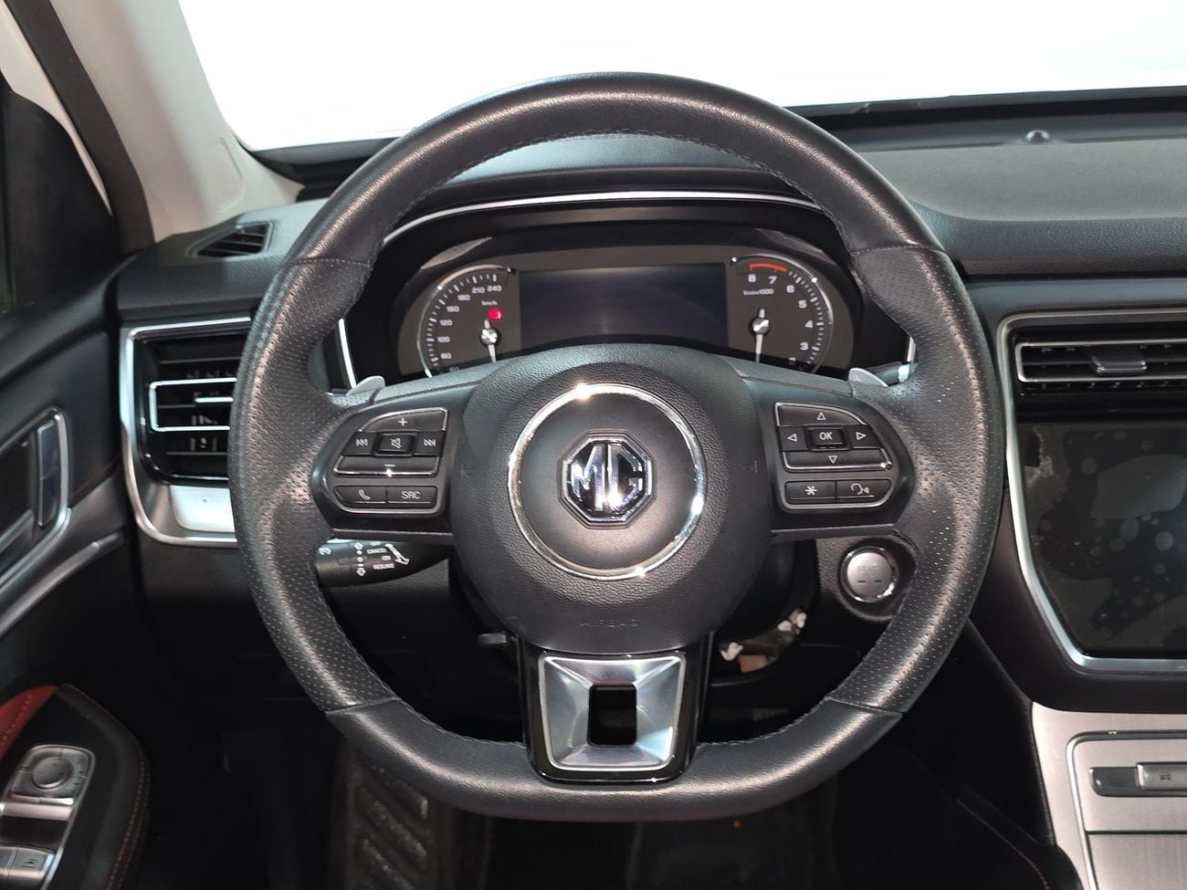 MG RX8 Luxury 2.0