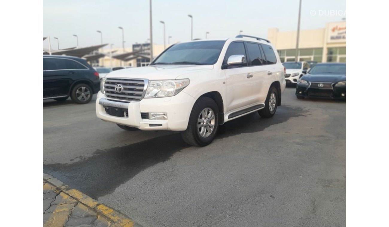 Toyota Land Cruiser الامارات الشارقة سوق الحراج الإمارات