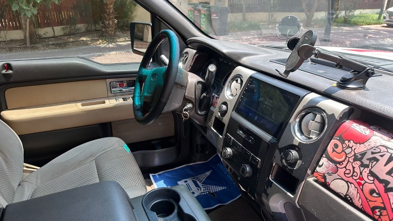 Ford F-150 XLT CREW CAB