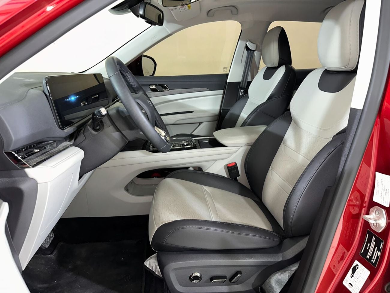 فورد تيريتوري TITANIUM PLUS TECH PKG /TER4224 /AL TAYER MOTORS /AL QOUZ SHOWROOM