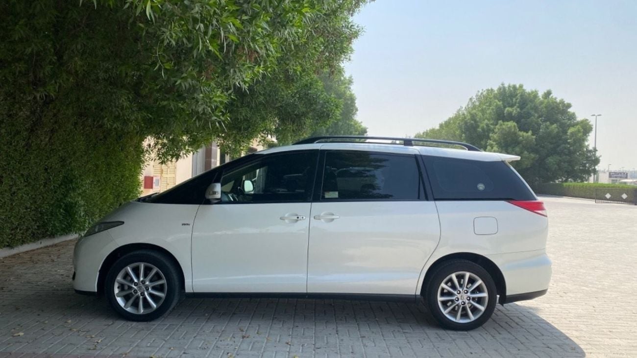 تويوتا بريفيا SE SE Full option