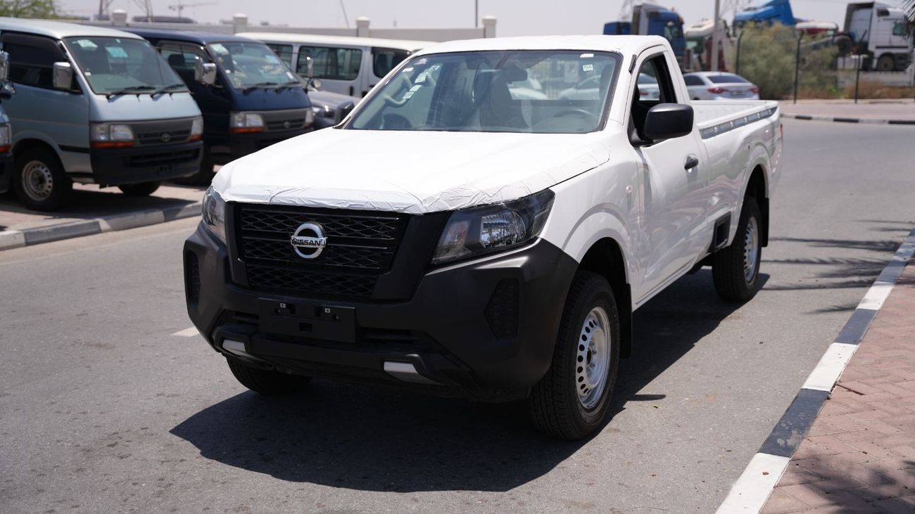 Nissan Navara Nissan Navara 2.5 Diesel XE 4X2 MT SCab Plus MY-2023
