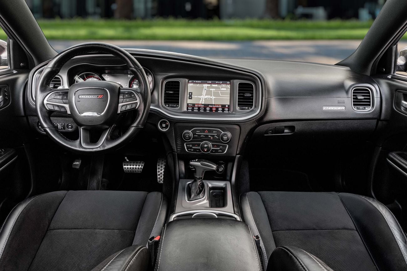 Dodge Charger Charger R/T | 1,880 P.M | 0% Downpayment | FULL DODGE HISTORY!