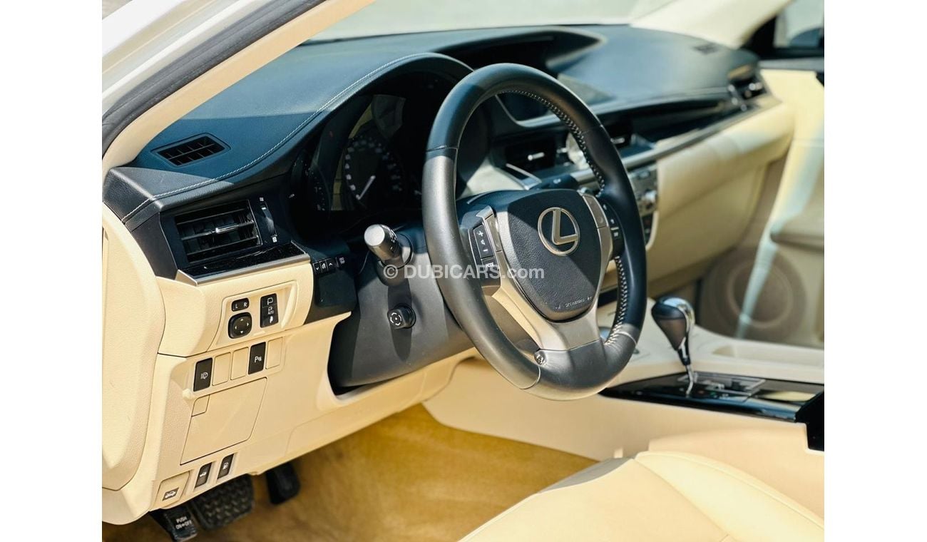 Lexus ES250 Premier 1330 P.M LEXUS ES250 || ORIGINAL PAINT || WELL MAINTIANED || SUNROOF || GCC