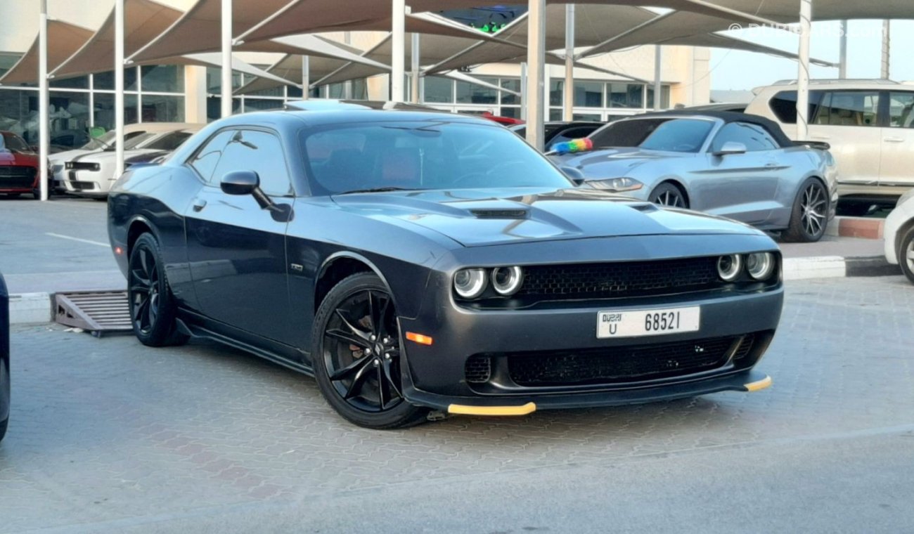 Dodge Challenger Challenger SXT V6 3.6L  Model: 2017