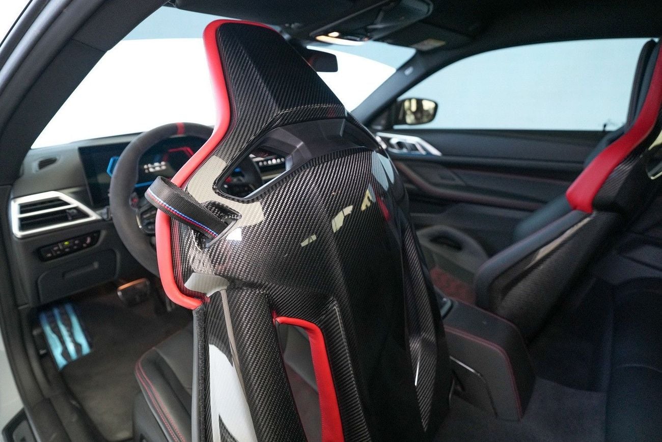 بي أم دبليو M4 
