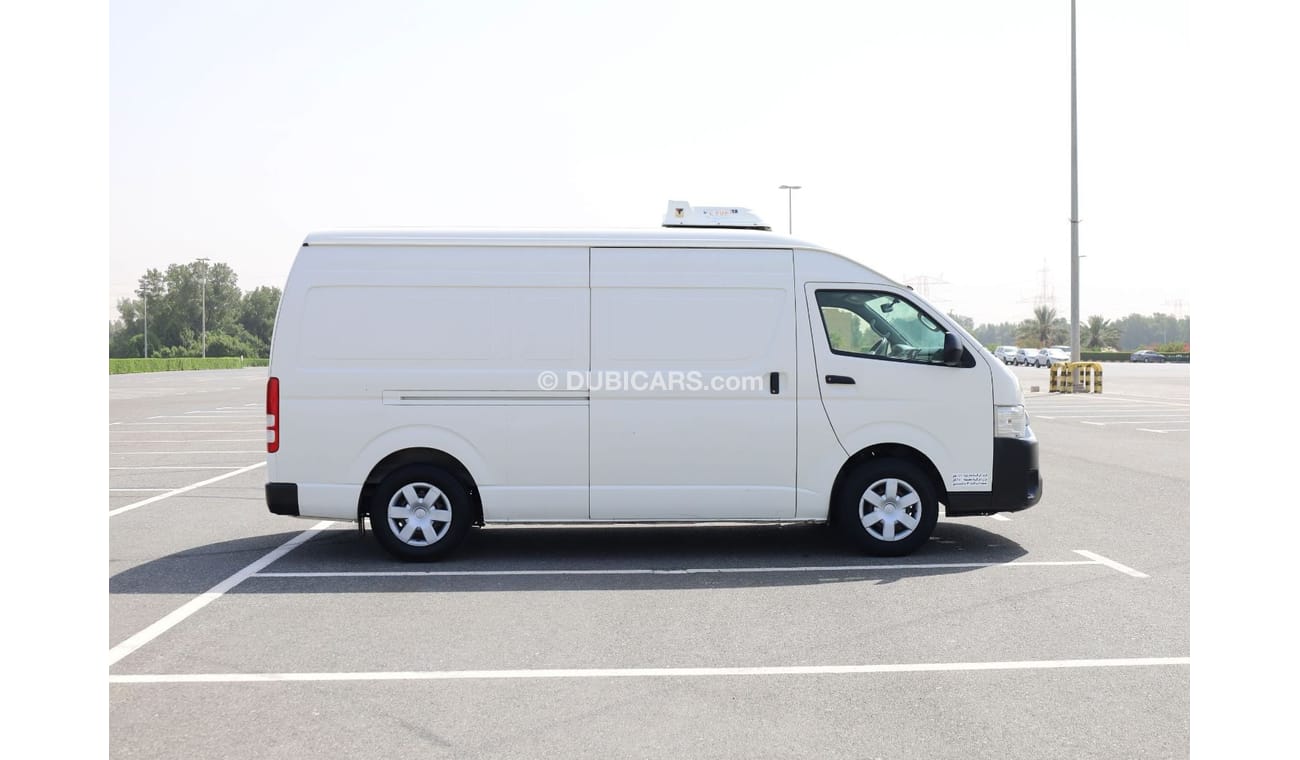 Toyota Hiace 2018 | Toyota Hiace | High Roof Chiller Van | GCC Specs | Excellent Condition