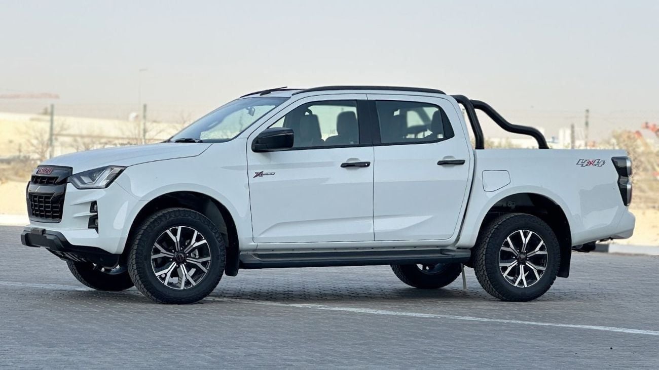 إيسوزو D ماكس DC X-Rider 1.9 Diesel 4x4 Manual – Full Option