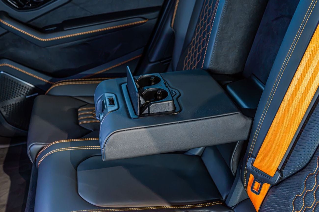 Lamborghini Urus SE FULL CARBON 2026