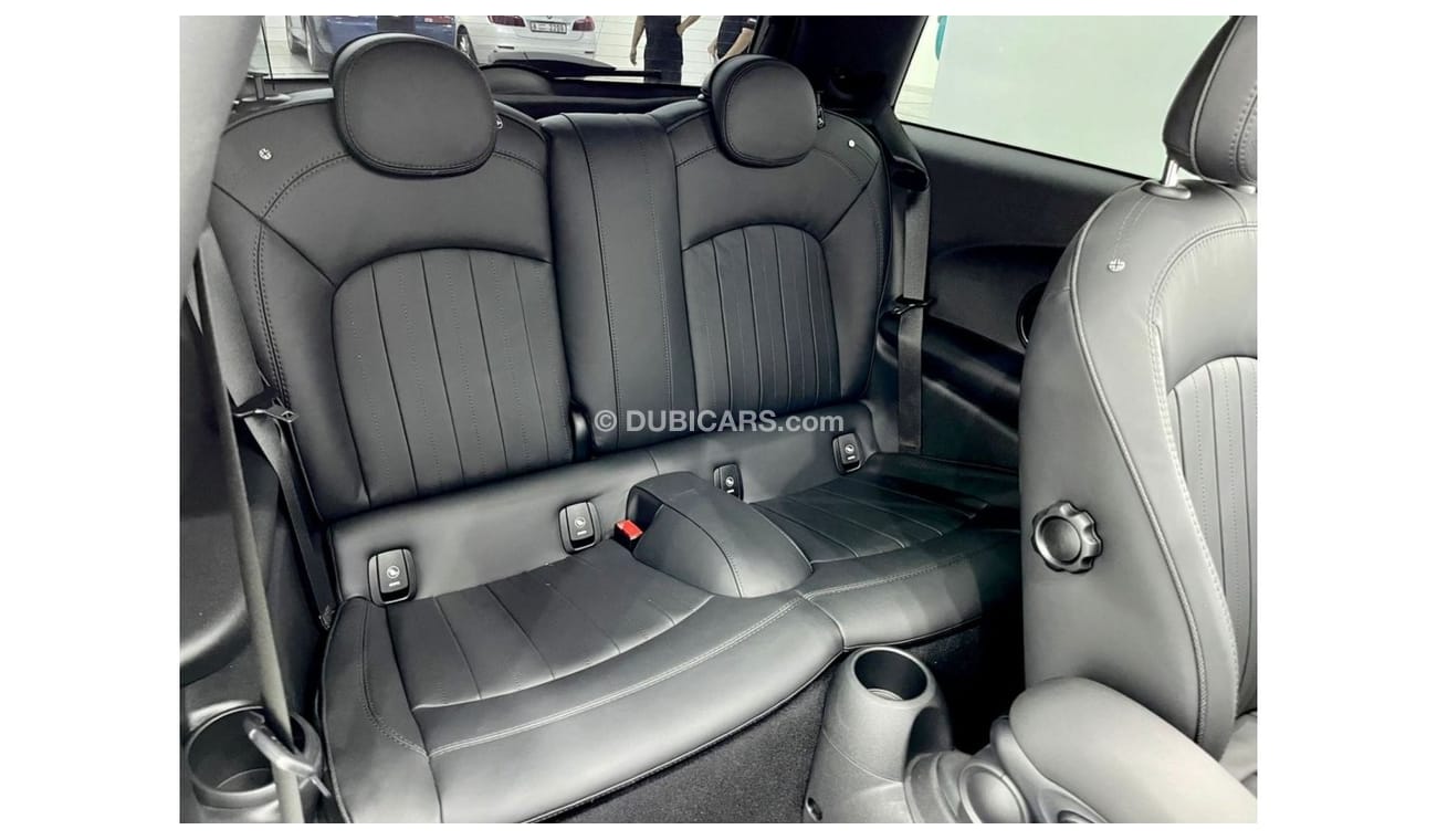 Mini Cooper S 2022 Brand New Mini Cooper S JCW Kit, BMW Warranty and Service Contrcat 2025, GCC