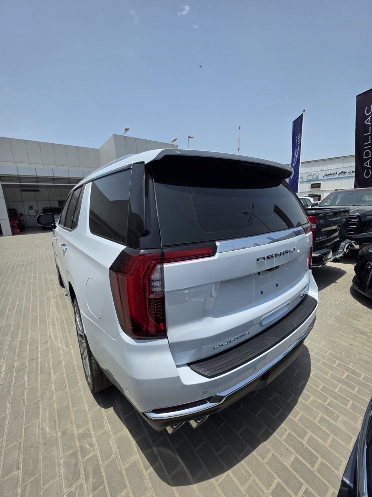 GMC Yukon DENALI