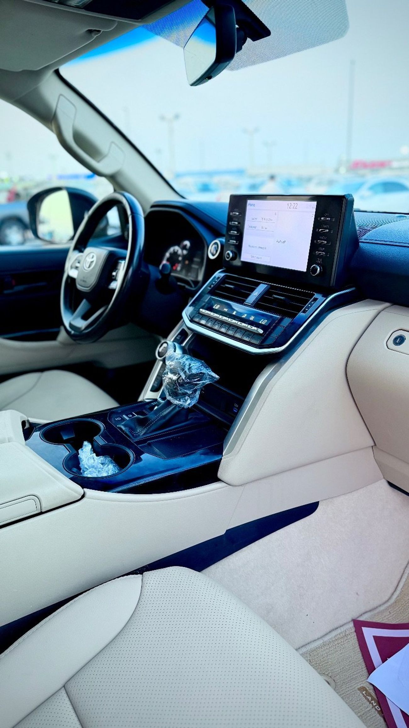 تويوتا لاند كروزر 2022 model GXR Full Option Top Of The Range