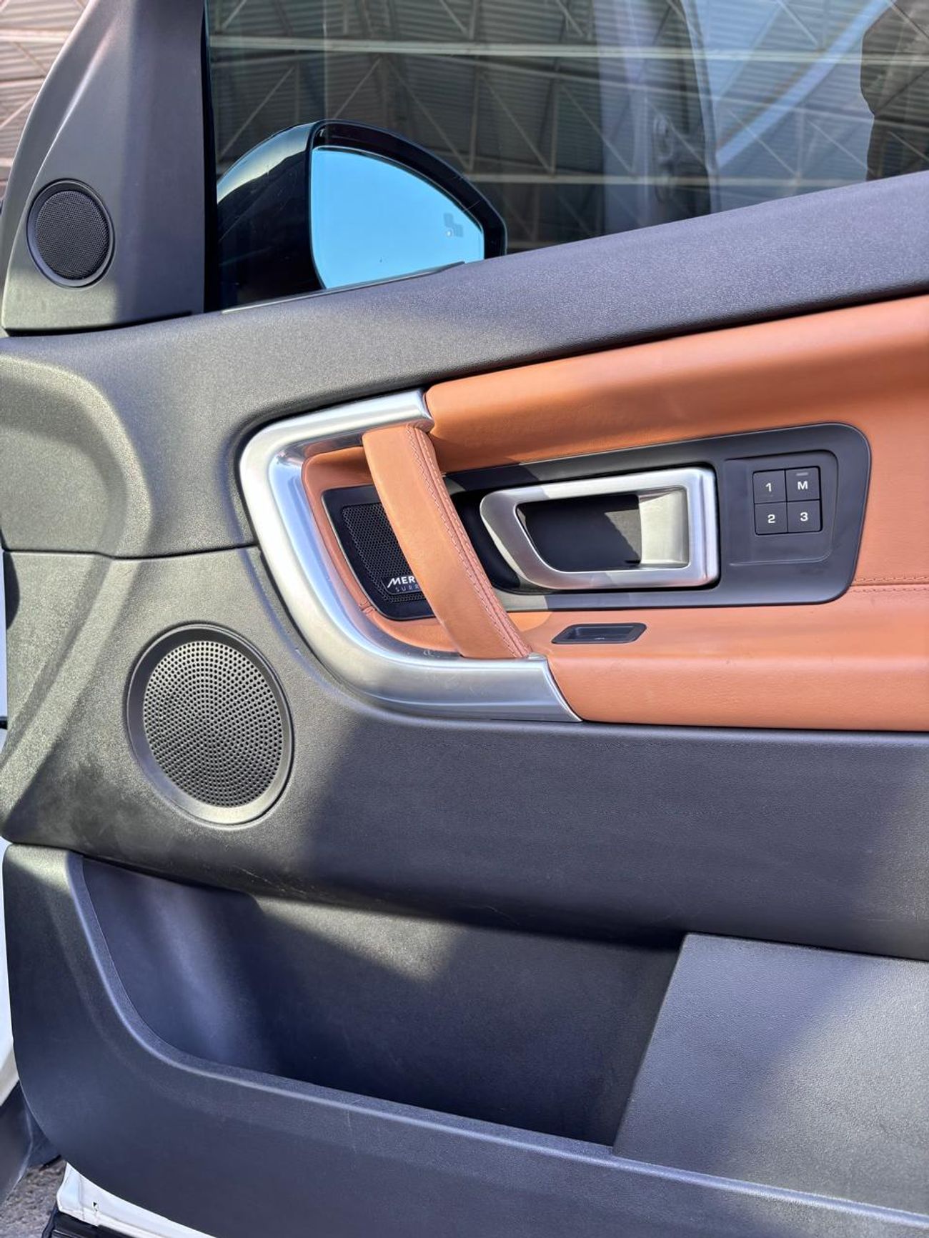 لاند روفر دسكفري