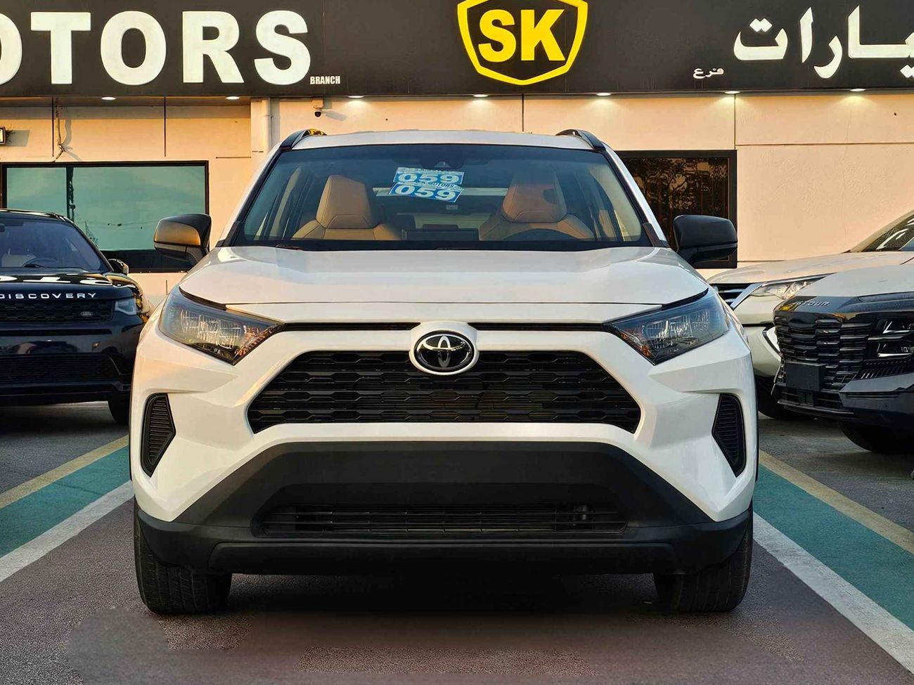 تويوتا راف ٤ LE // 937 AED Monthly // V4 //  MID OPTION (LOT # 25004)