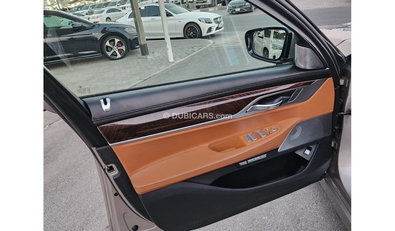 BMW 750Li Luxury Plus BMW 750 Li _Gcc_2017_Excellent_Condition _Full option
