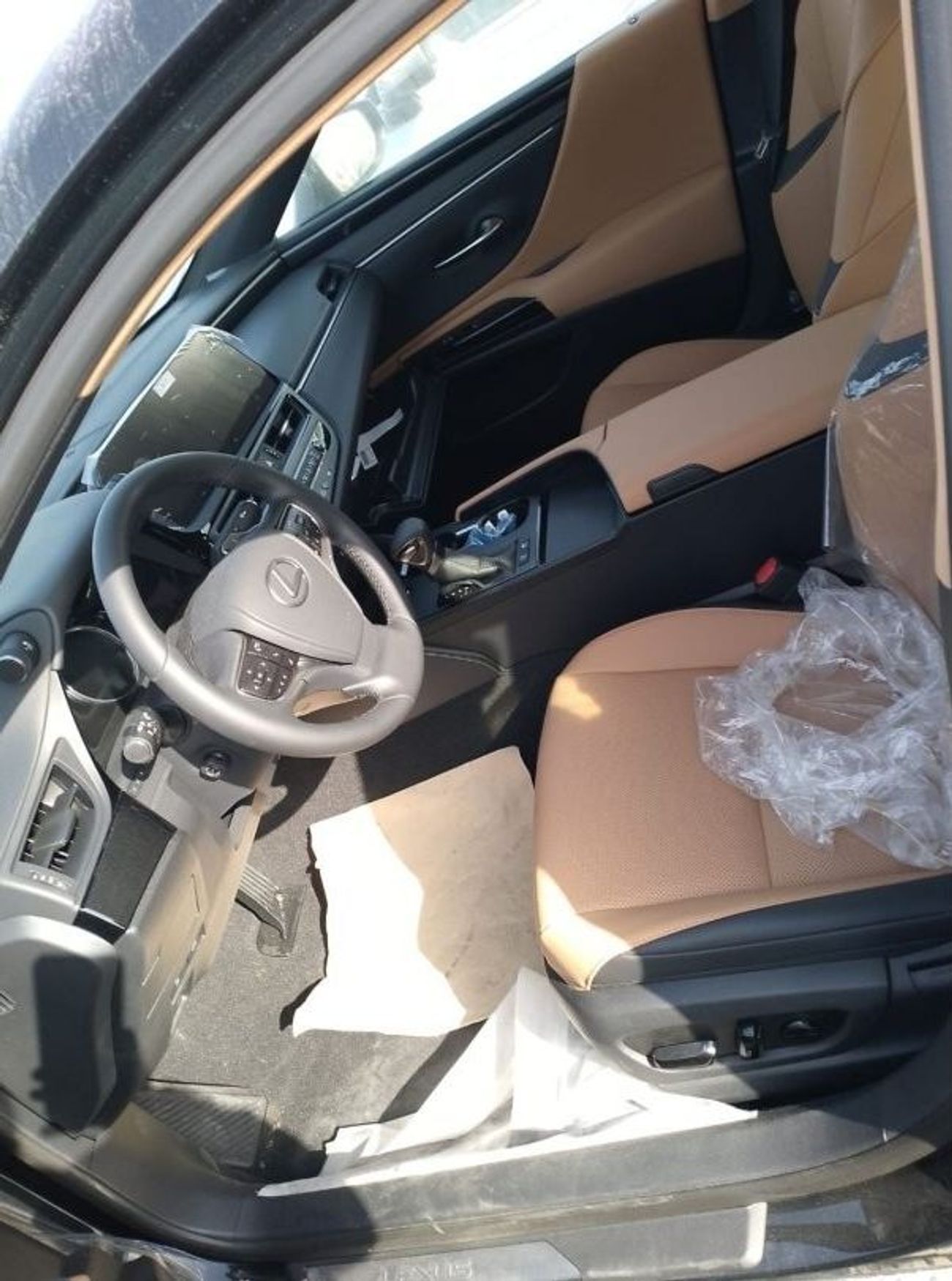 لكزس ES 300 Lexus ES300h 2.5L Hybrid, Sedan, Model 2023