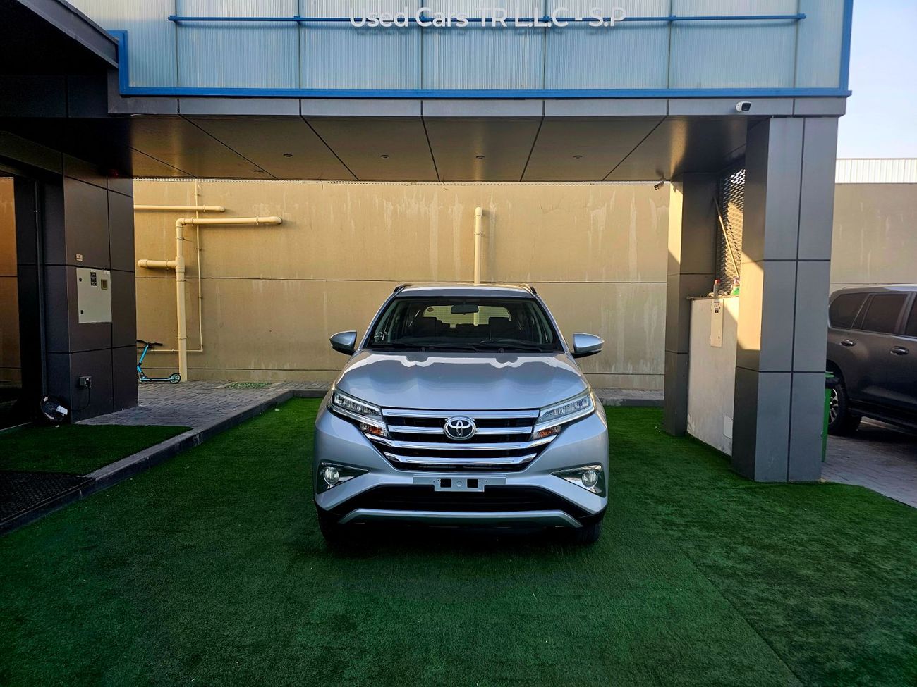 تويوتا راش EX/ PASSENGER/ GCC 1.5L V4/ LOW MILEAGE/ 7 SEATS