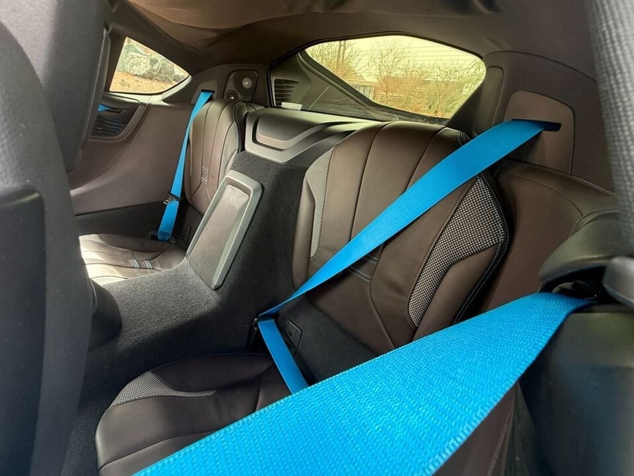 بي أم دبليو i8 STD