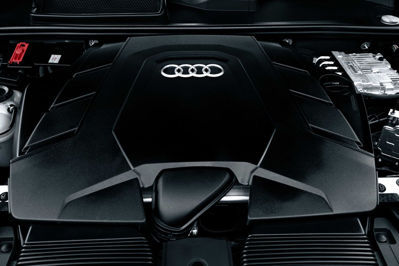 أودي Q7 Q7 S-Line | 5,484 P.M | 0% Downpayment | Q7 3.0L S-Line|Audi Warranty | Ramadan Offer!