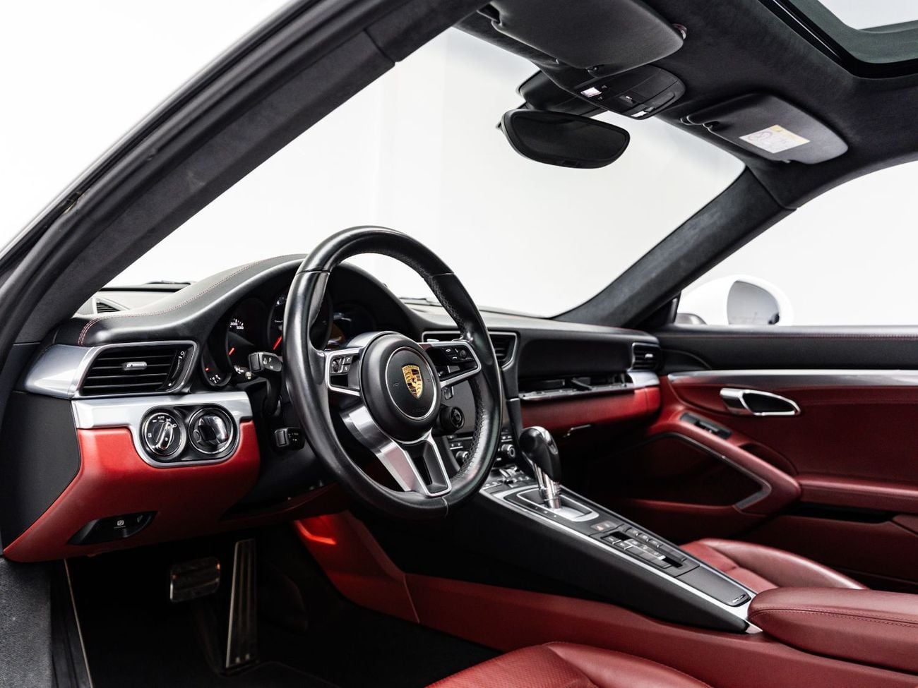 بورش 911 Carrera 3.4L Coupe