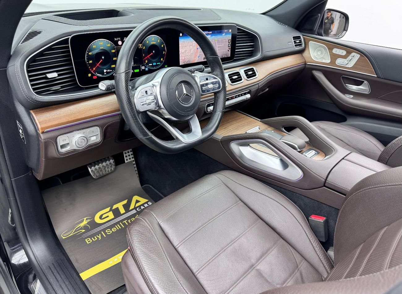 مرسيدس بنز GLS 450 4MATIC 2022 Mercedes Benz GLS 450 AMG 4MATIC, Warranty, Full Mercedes Service History, 7 Seater, GCC