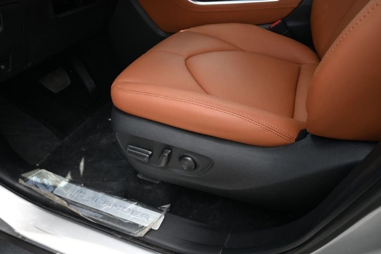 Toyota Highlander Limited Hybrid 2.5L E-AWD 7-Seater Automatic