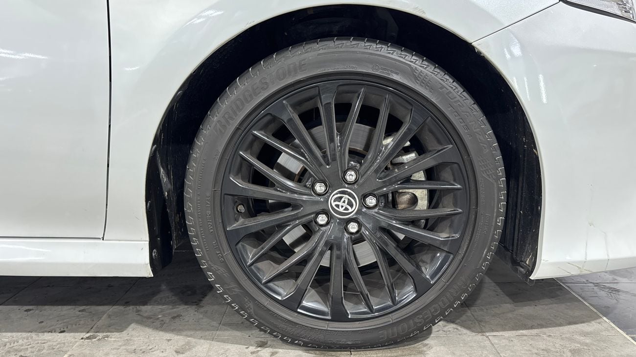 تويوتا كامري 2024 40TH ANNIVERSARY EDITION | AED 1626/Month | 20% DP | 30 Day Return | Warranty | Service History