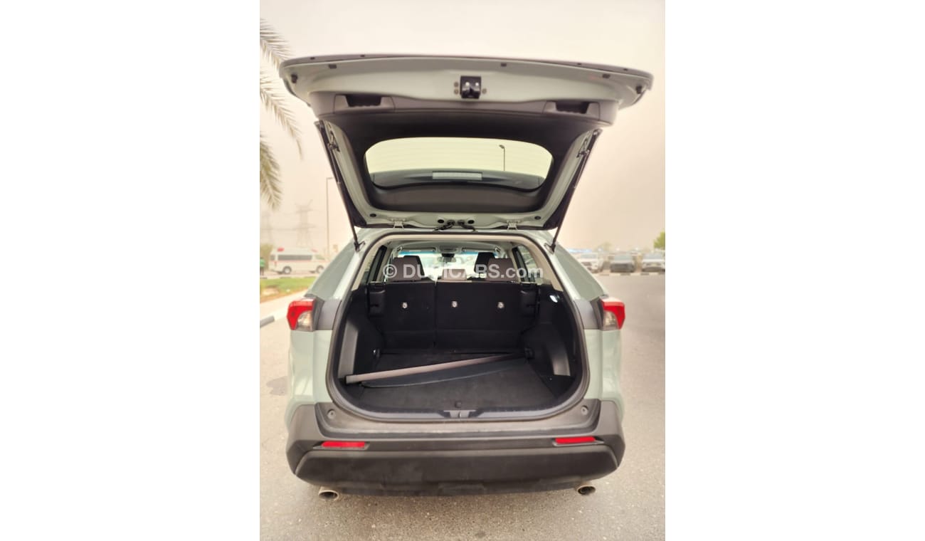Toyota RAV4 EX TOYOTA RAV4 XLE CLEAN CAR 2021 MODEL