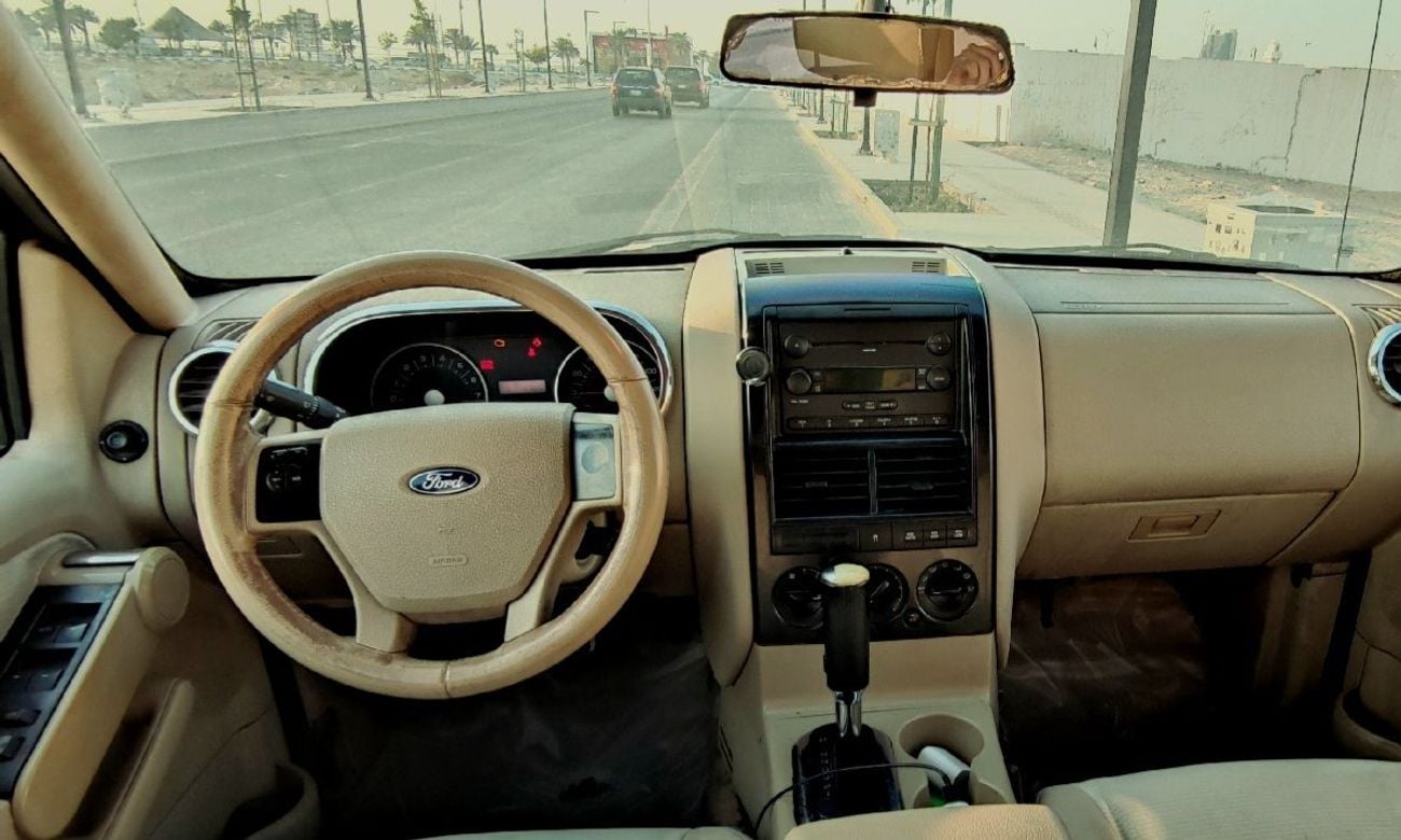 فورد إكسبلورر XLT 4L خليجى GCC صبغ وكالة