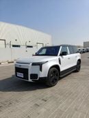 روكس 01 7-Seat Range-Extended SUV