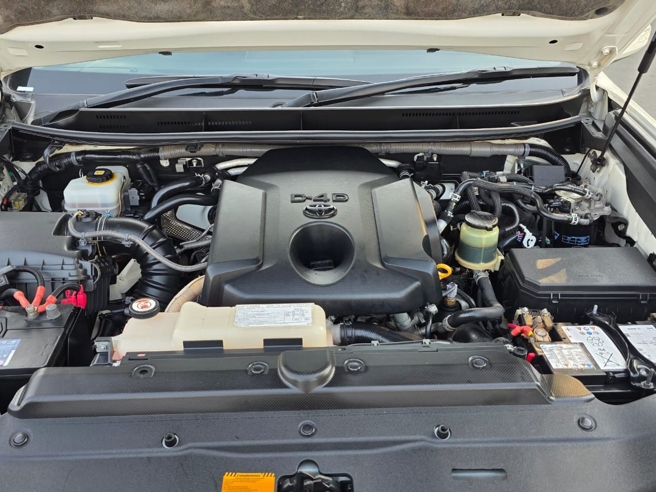 Toyota Prado diesel 2.8 liter automatic gear with back camera leather power seats