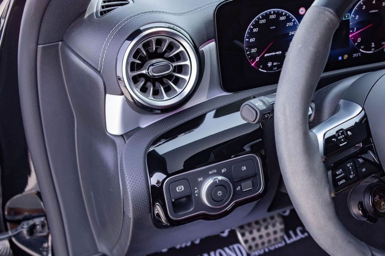 Mercedes Benz A45 AMG- S Mercedes-Benz A-Class 45 AMG 2023 GCC specs