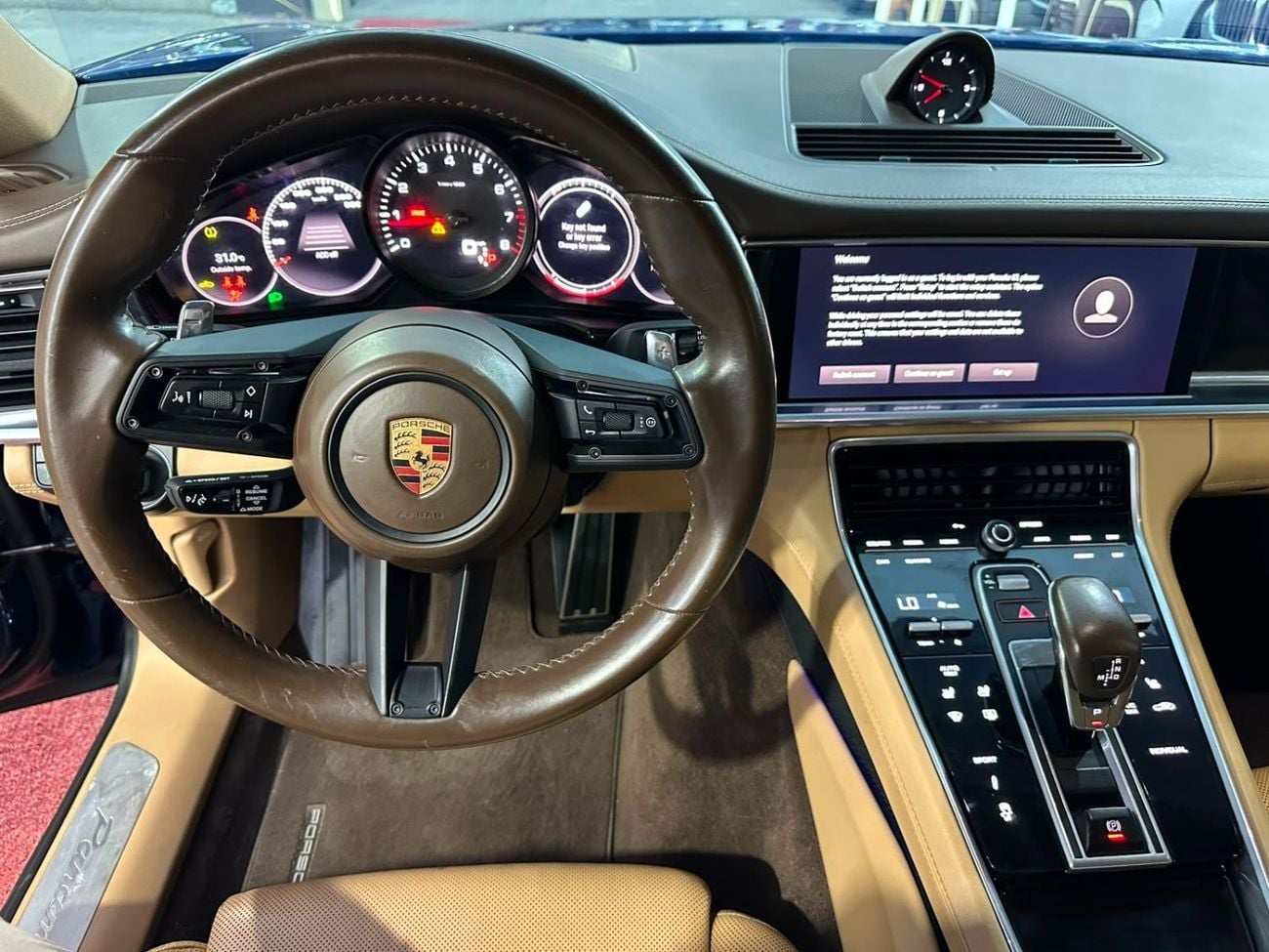 Porsche Panamera 4
