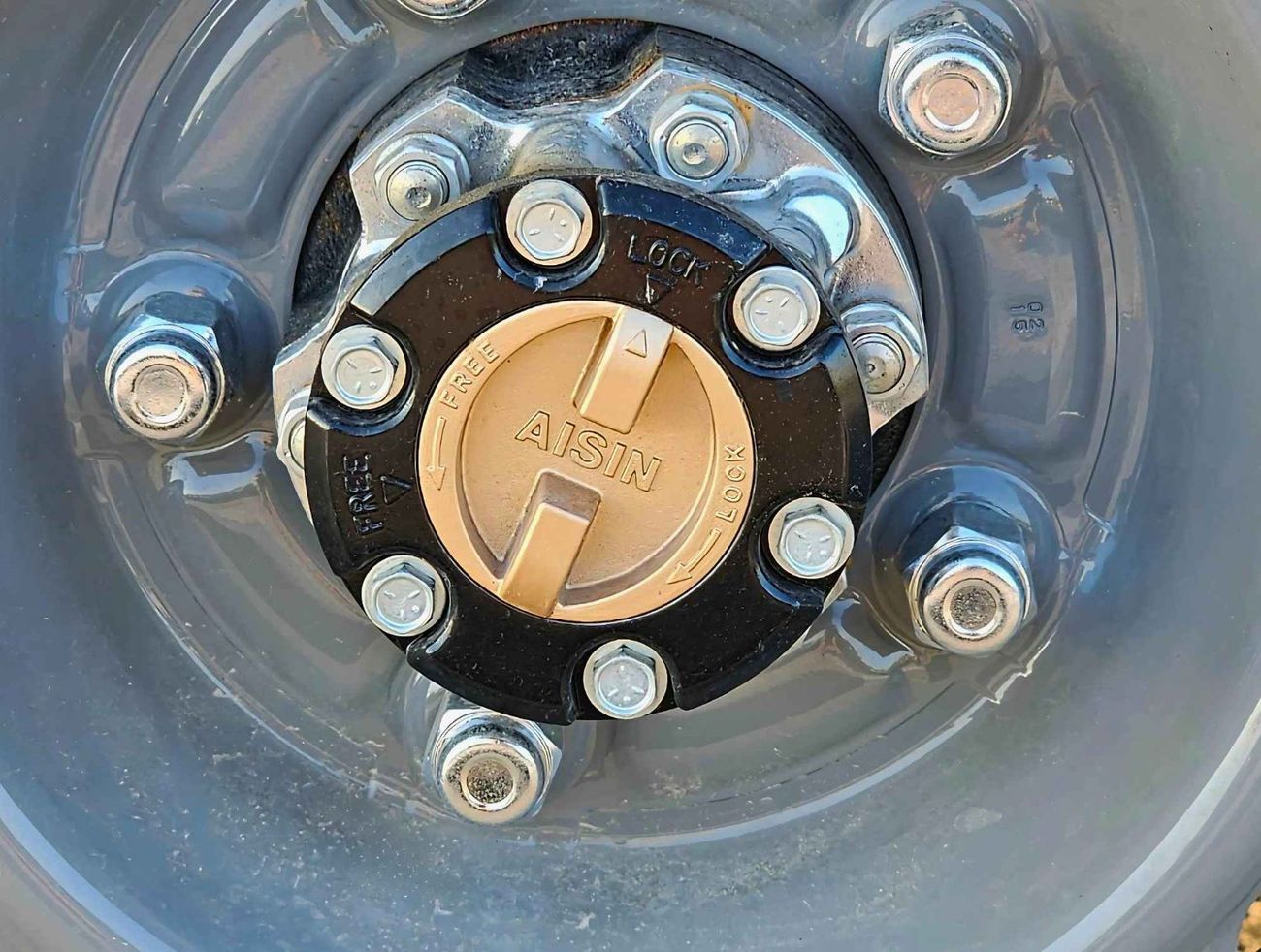 تويوتا لاند كروزر بيك آب / DOUBLE CABIN / 4.2L V6 DIESEL M/T / LEATHER SEATS / DIFFLOCK , SNORKEL / 4WD (CODE # 68084)