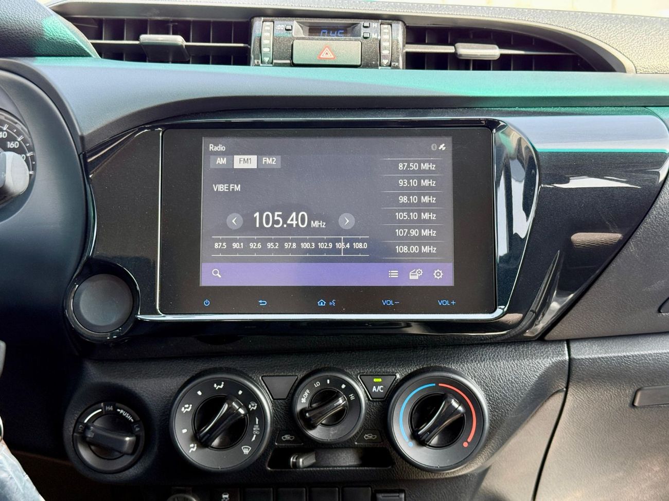 تويوتا هيلوكس DLS 2.7L