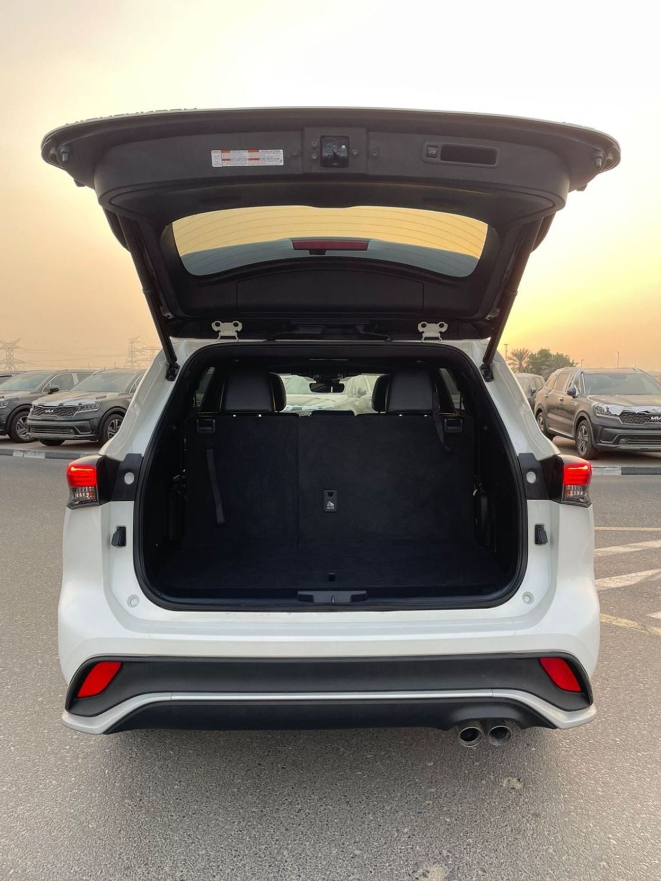 Toyota Highlander 2021 Toyota Highlander XSE 3.5L V6 - 14,500 Mileage