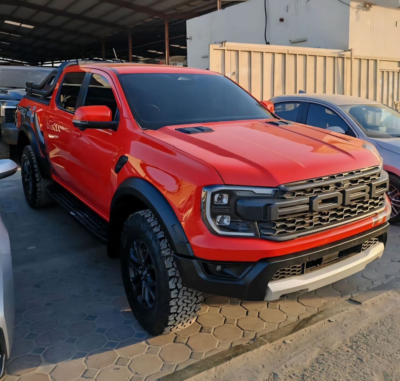 فورد رينجر رابتور Double Cabin 3.0L- RHD-AWD-petrol-Automatic-6 Cylinders-5 seats-4 Doors