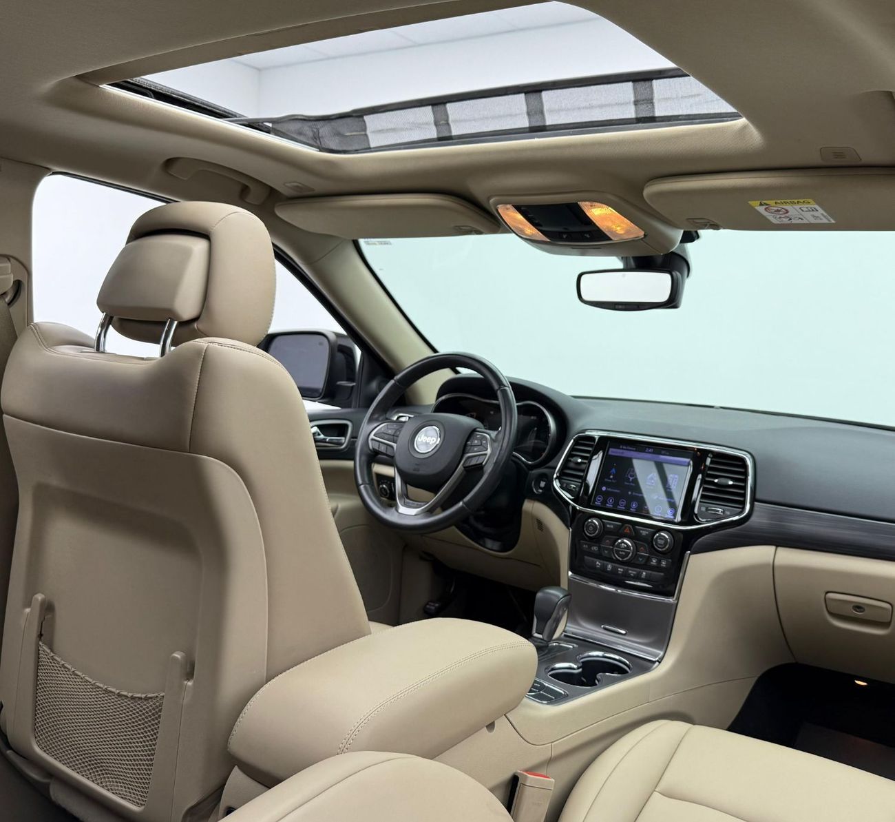 Jeep Grand Cherokee Overland 5.7L (360 HP) 2019 Jeep Grand Cherokee Overland, Warranty, Full Service History, Excellent