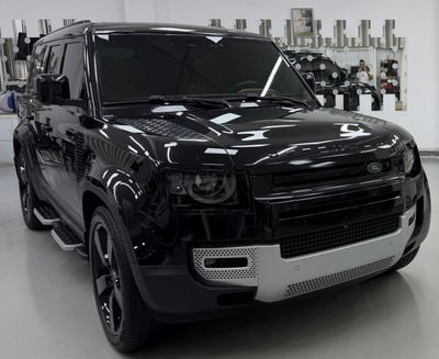 لاند روفر ديفندر 130 HSE P400