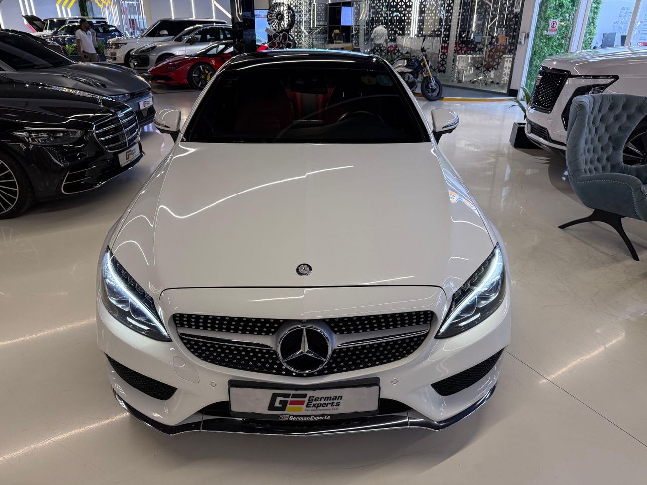 مرسيدس بنز C 200 كوبيه 2017 Mercedes-Benz C200 Coupe - GCC - Low Mileage - Good Condition