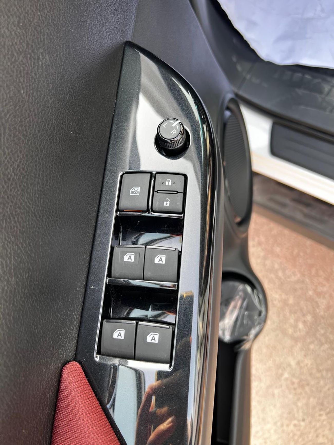 تويوتا هيلوكس S GLX 2.4L 4WD A/T