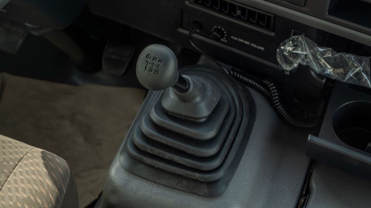 Toyota Coaster TOYOTA COASTER 4.0 DSL MT 23 SEATS -2025YM