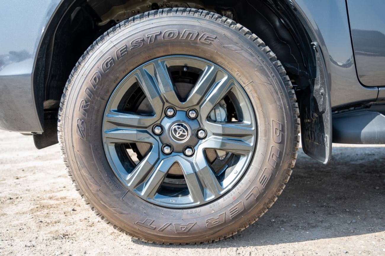 تويوتا هيلوكس 2.7L Medium Grade | Double Cabin | 4x4 | Automatic | Petrol