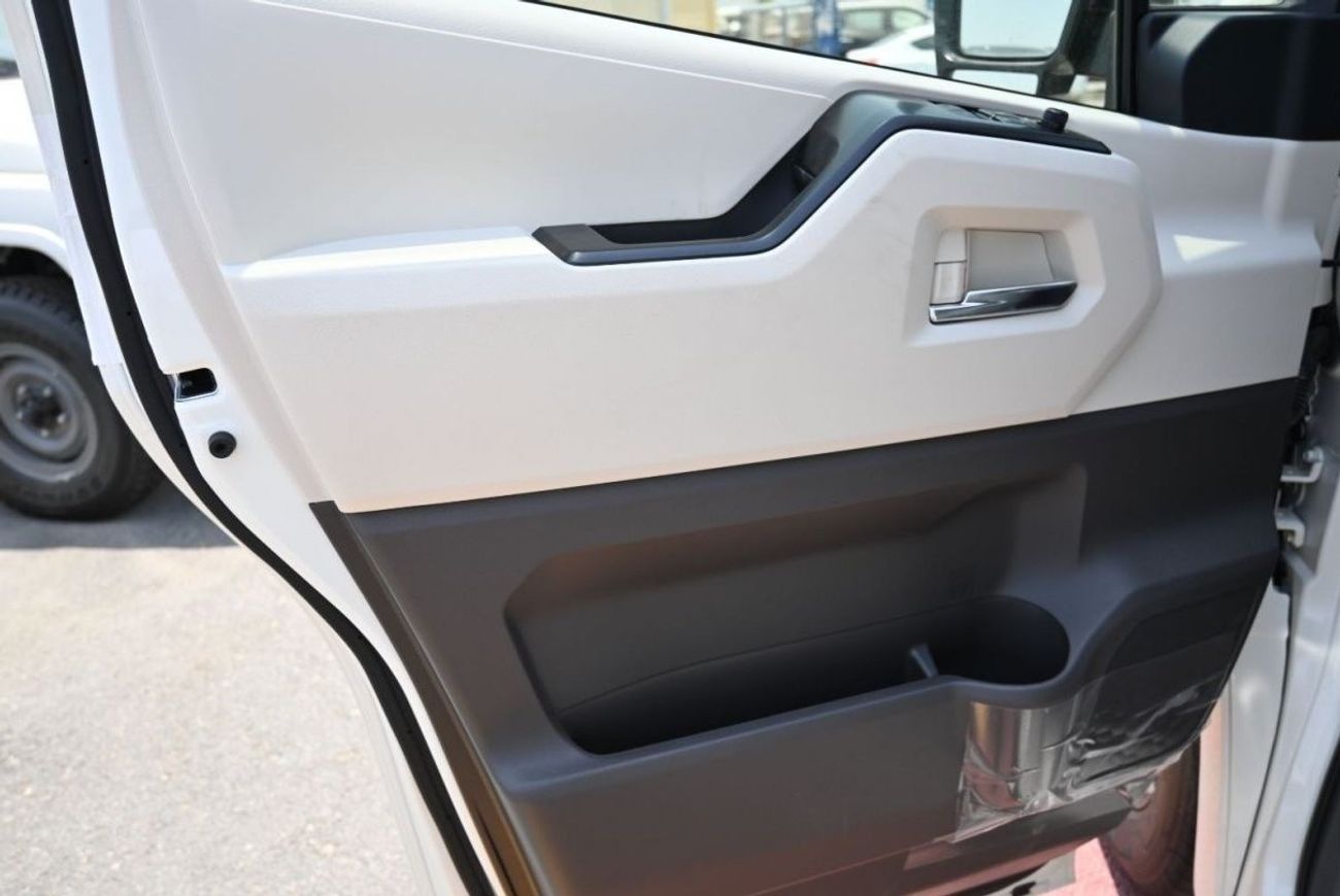 Toyota Hiace Toyota HIACE HIGHROOF GL 2.8L Diesel, RWD, VAN, 4Doors, Color White, Model 2023, Manual Transmission